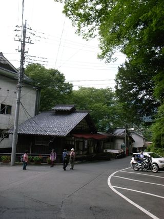 R1049245