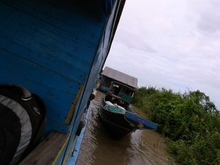 R1051572